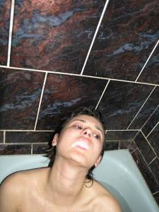 Short hair busty brunette on vacation (x83) g7afgd3x4h