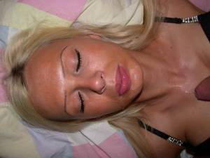 Slutty Blonde loves a facial x107-t7afg1vfv5.jpg