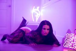 Katrina Jade Katrinas Dark Side - 269x r7ah24e1fo