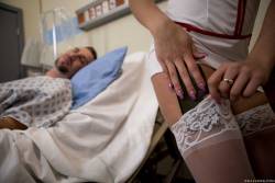 Carmen Caliente Knobbing The Naughty Nurse 259x 2495x1663-17ah1kana6.jpg