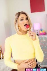 Emma Hix Show My BF - 387x s7ai31rtqg