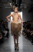 Fashion Model_ Alice Dellal o7ahvvfja3
