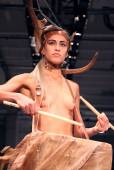 Fashion Model_ Alice Dellal 37ahvv5j7u