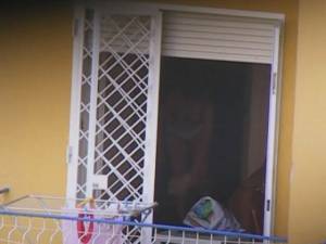 Apartment Spy! h7aiwx7kk3