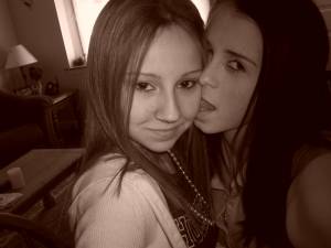 Two young girls, posing and Shower x 97 q7a033k6e5