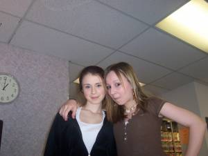 Two young girls, posing and Shower x 97 i7a0341fet