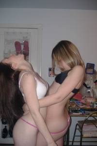 Two young girls, posing and Shower x 97 47a034kcnb