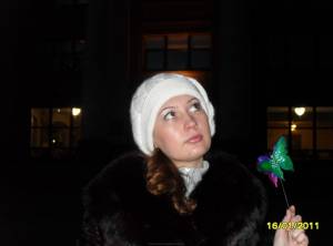 Young kitty shows off her naked body 57a03jt7bj