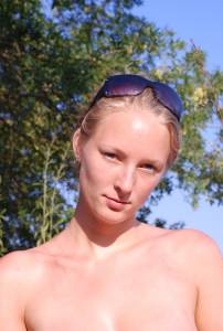 Blonde chick on vacation x59 o7a222wbpy