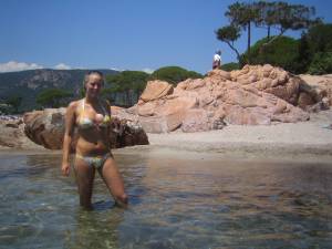 Blonde chick on vacation x59 b7a2222blf