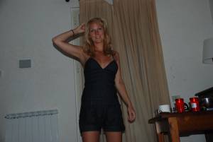 Blonde chick on vacation x59 j7a221xpj0