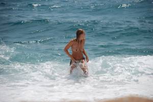 Blonde chick on vacation x59 d7a223ir1c