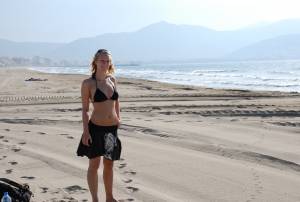 Blonde chick on vacation x59 f7a223c5ke