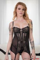 Renata Fox Business Hour Affair 109x 4000x2667  c7a5962z7y