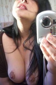 Sexy-Mom-Selfies-x22-o7a3fj9sf7.jpg