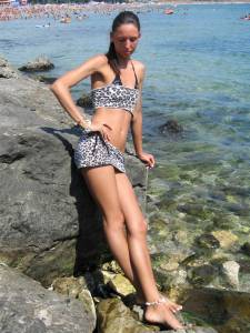 Sexy brunette Summer Vacation x112 27a3c33uwr