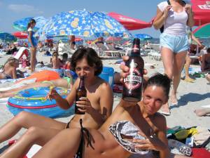 Sexy brunette Summer Vacation x112 c7a3c0mehd