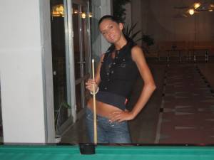 Sexy brunette Summer Vacation x112 r7a3c1qvok