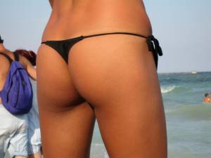 Sexy brunette Summer Vacation x112 b7a3c1n1jz