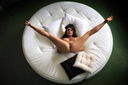 Joy Lamore Round Bed - 123 pictures - 6000px q7a4j537sk