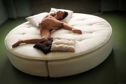 Joy Lamore Round Bed - 123 pictures - 6000px n7a4j6acli