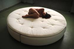 Joy Lamore Round Bed - 123 pictures - 6000px e7a4j63s7r
