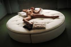 Joy Lamore Round Bed - 123 pictures - 6000px v7a4j5sw7l