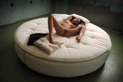Joy Lamore Round Bed - 123 pictures - 6000px 27a4j6fi6y