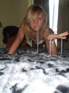 Sexy Petite Blonde Posing in Lingerie x41 67a5eqpxzp