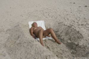 Elfriede On Vacation x73 07a53mqzhq
