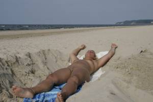 Elfriede On Vacation x73 n7a53l6wfp