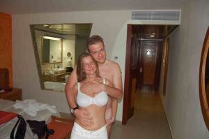 Busty MILF x87 k7a7d6optu
