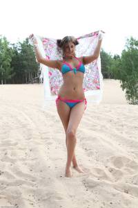Melena XXX Beach o7a76ofamo