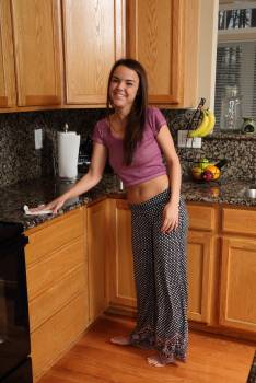 Dillion Harper #4 (5184px) x 285 h7e8df2114