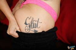 Katrina Jade Tattooed Tugger - 123x p7a8l70c6i