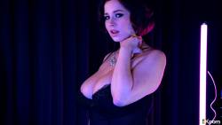 Anna Blaze Blazing Hot 5K - 193x 5120x2880 v7a9p2foyk