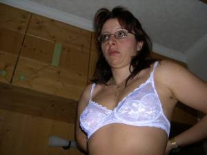 An Amateur MILF Mom x43 s7a9bji144