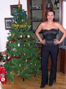 An Amateur MILF Mom x43 j7a9bjdn77