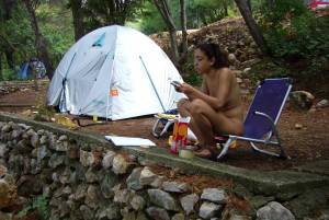 Camping Naked x17 v7a9nu05xy