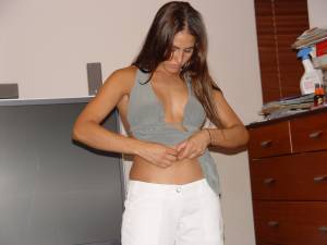 brunette teen babe x61 u7a99nrhnz