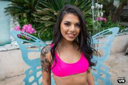 Gina Valentina Open House - 107x j7akbrqhgl