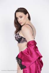 Chanel Preston Busty Housewives 5000x3333 61x k7aml4t5s5