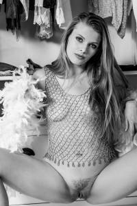 Sophie Sparks â€“ Spark In Me 06-03 m7ann7anat