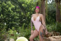 Karmen Karma Tits Out And Toned 275x 2495x1663 f7aqug9c4c