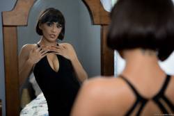 Janice Griffith Shes Changed 310x 2495x1663 h7aq9vfm6l