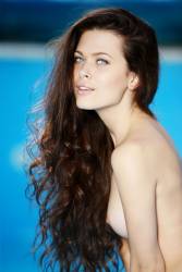  Amelie B Vailen (120 photos)(3744 X 5616) 57ardn5emh