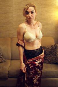 Sofa Sexy MILF x140 n7app9xzbf