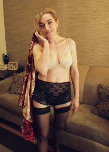 Sofa Sexy MILF x140 y7appj0lbg