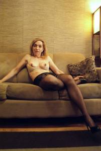 Sofa Sexy MILF x140 k7appjvudn