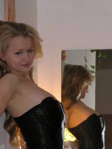 Beautiful Blonde in a Black Basque (12pics)-07aug97gum.jpg